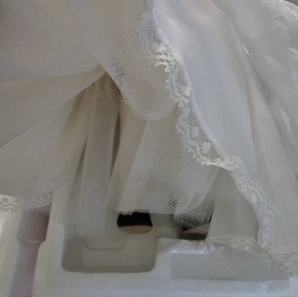 MADAME ALEXANDER 1590 SCARLETT O'HARA - 14 inch DOLL - Picture 5 of 8